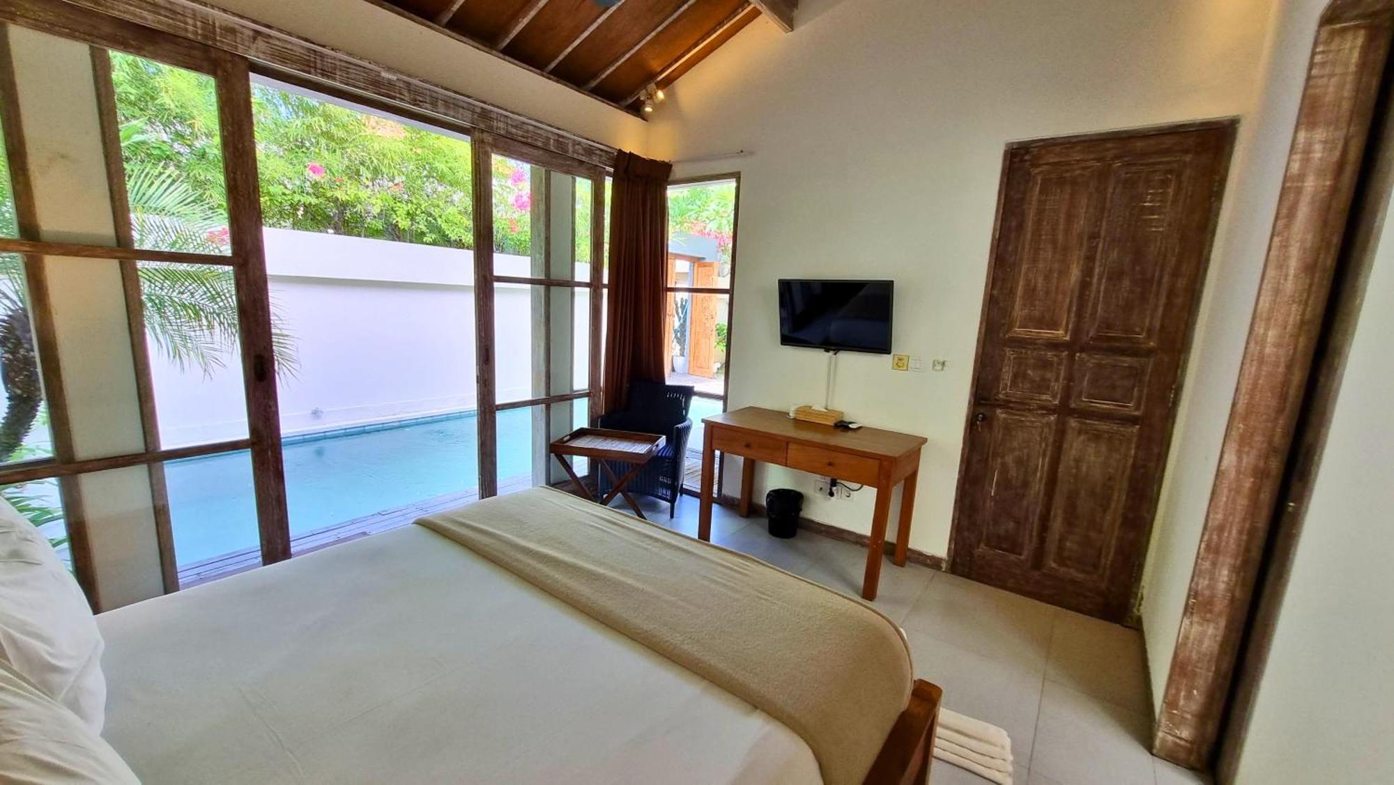 Villa The Decks Bali Legian